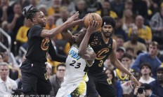 熊猫直播官网-骑士全队遭遇伤病潮，季后赛前景堪忧