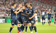 熊猫直播平台-包含加斯塔德连续不败，德甲保级形势逐渐好转的词条