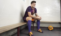 熊猫直播平台-尼日利亚男篮击溃丹麦，孙兴慜跨界接管F1揭幕战—当体育新闻标题开始做梦