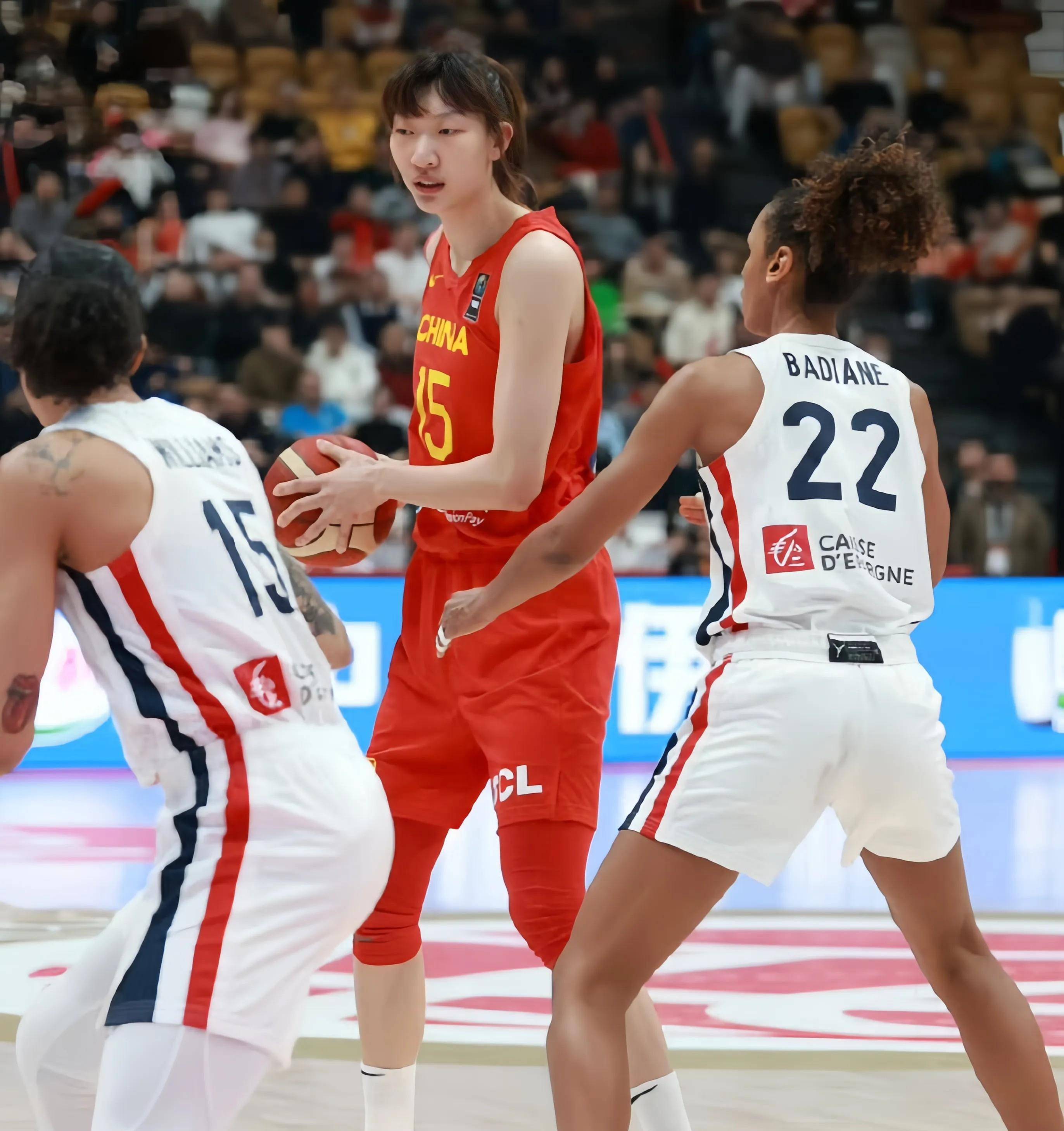 关于美国女篮狂胜对手，轻松杀进下一轮比赛的信息