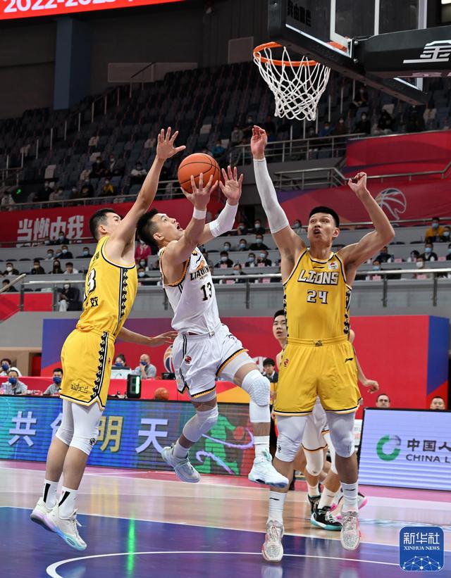 关于东南亚篮球冠军赛：菲律宾队表现抢眼晋级半决赛的信息