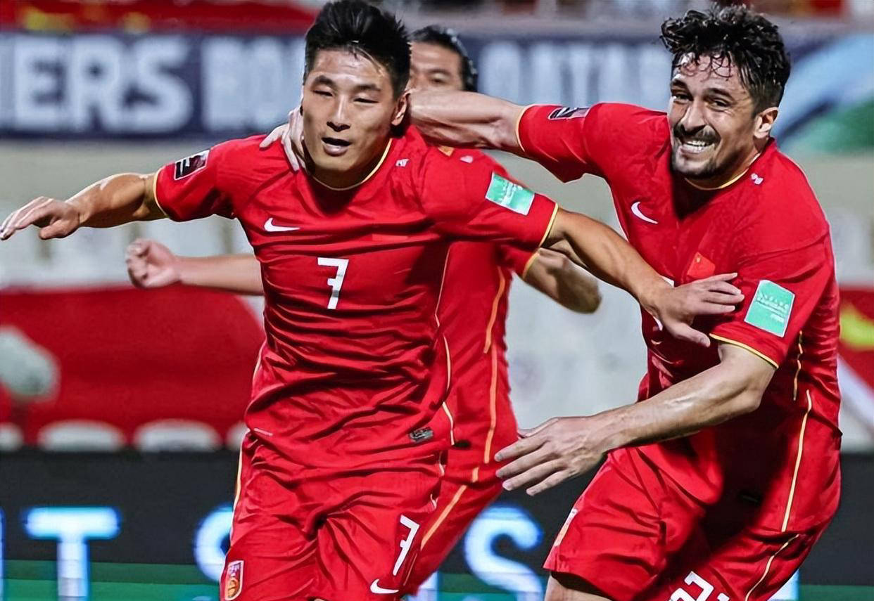 法兰克福引援备受期待，球迷翘首以盼