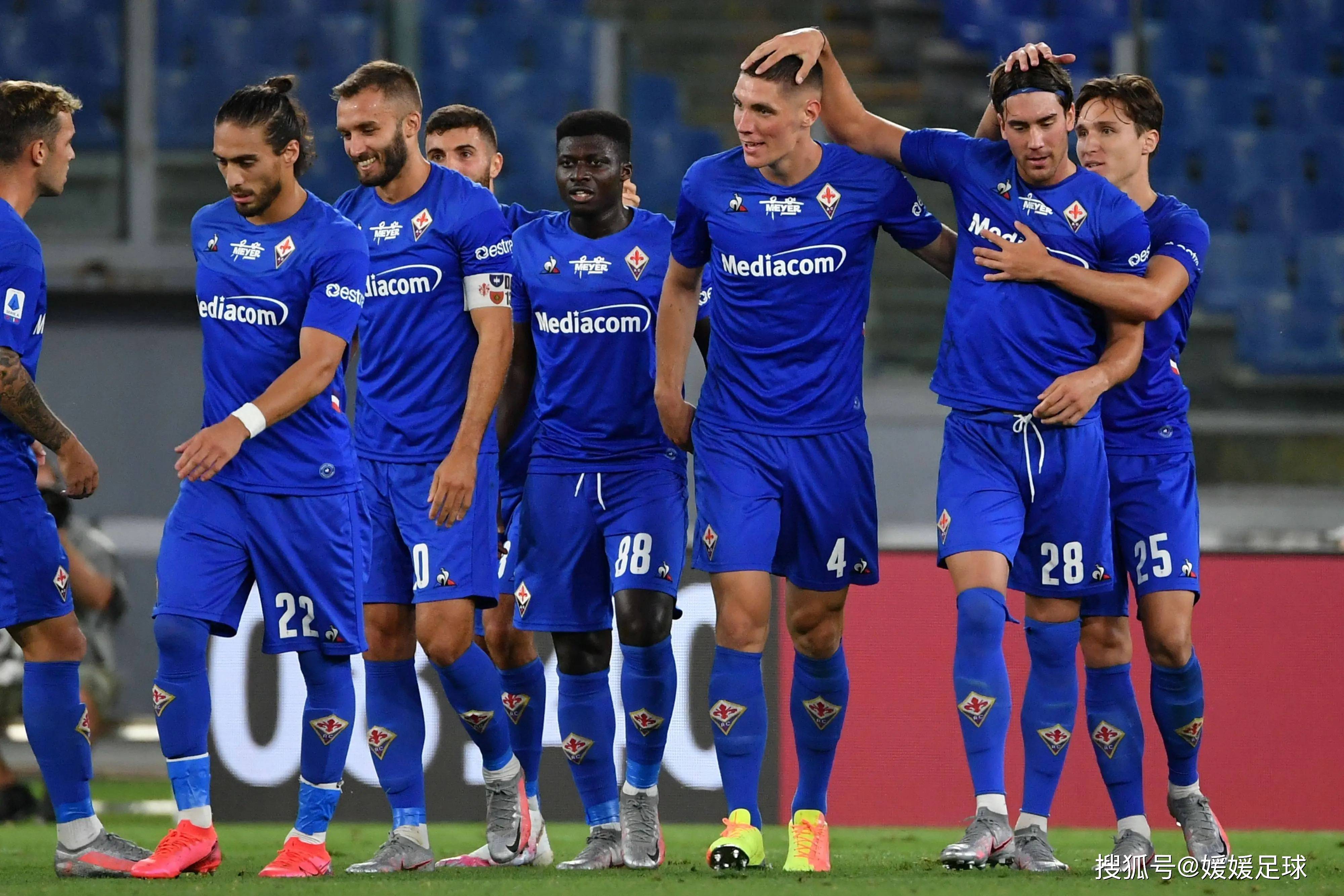 欧洲足球联赛的竞技场上百花争艳