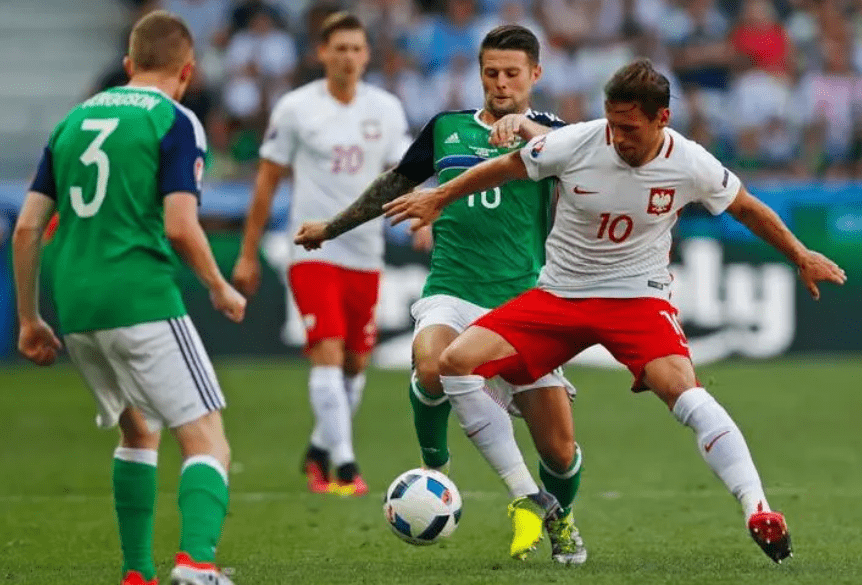 德国对阵北爱尔兰，强弱对抗激烈