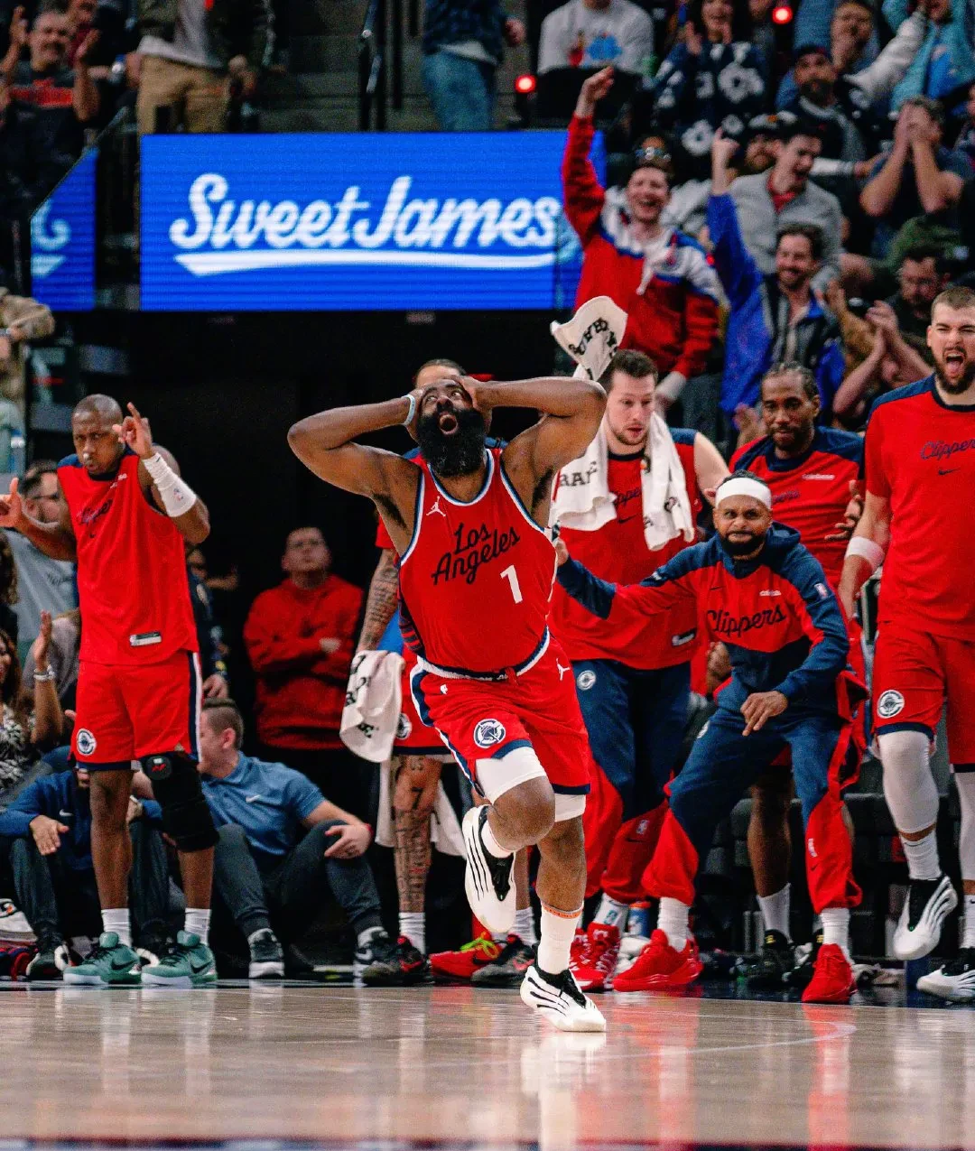 快船战胜猛龙,进入总决赛 快船战胜猛龙,进入总决赛