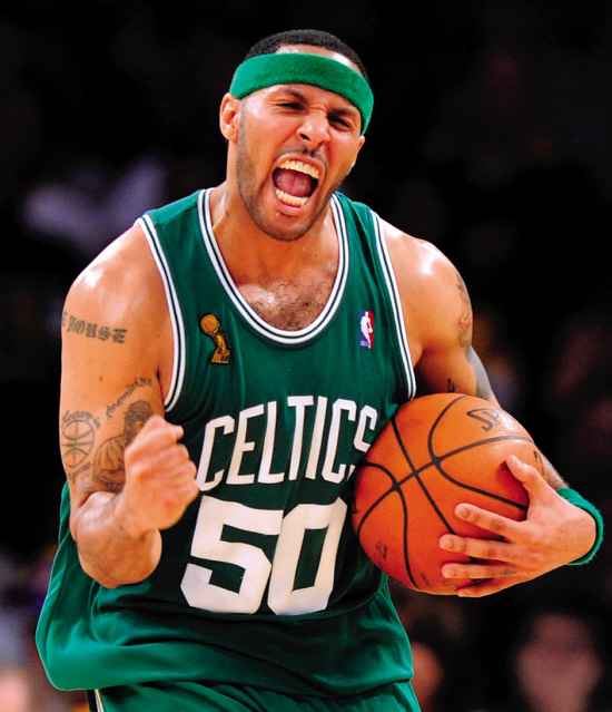 绿军队晋级总决赛,冲刺冠军梦想 绿军队晋级总决赛,冲刺冠军梦想