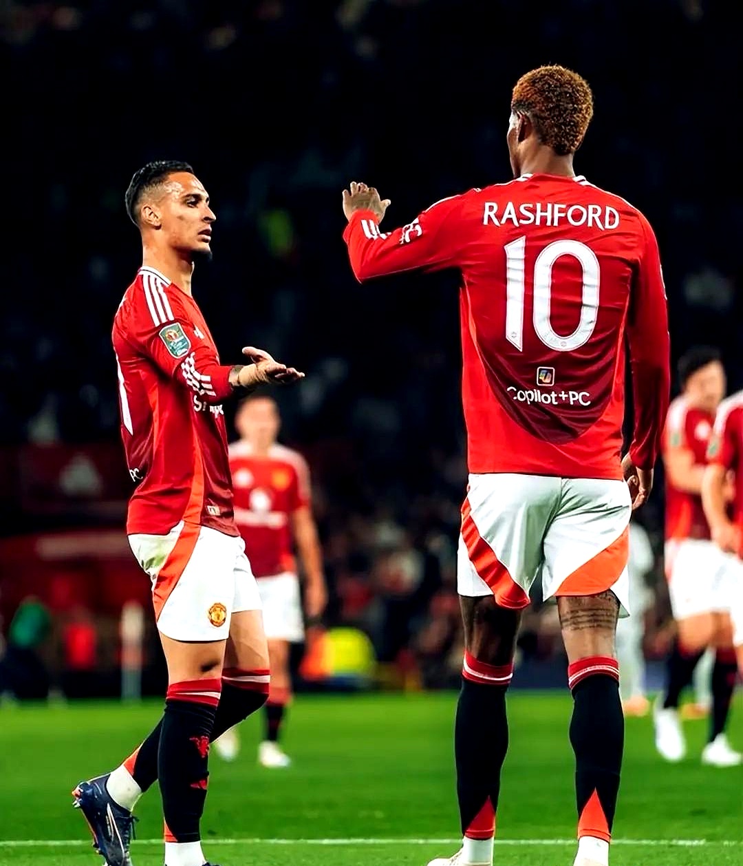 曼联主场惨败,诺里奇离胜利遥远 曼联主场惨败,诺里奇离胜利遥远