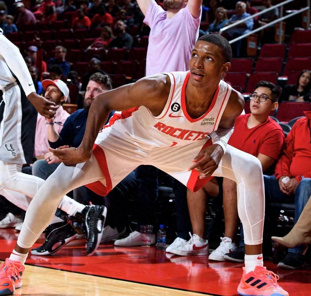 关于球星表现风生水起,球队密切关注的信息 关于球星表现风生水起,球队密切关注的信息