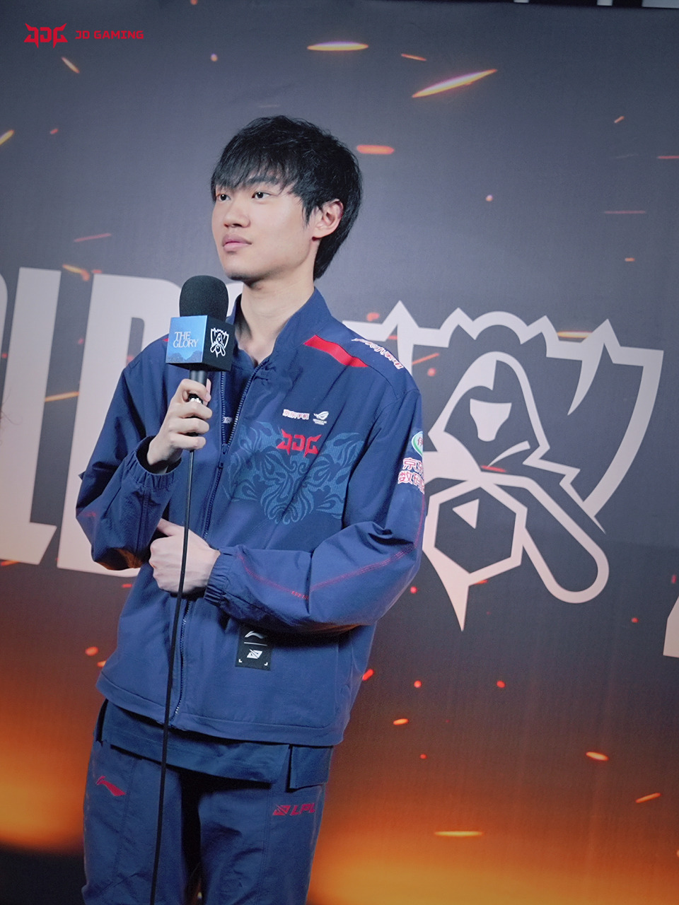 关于JDG轻取LGD，Knight惊艳世界的信息