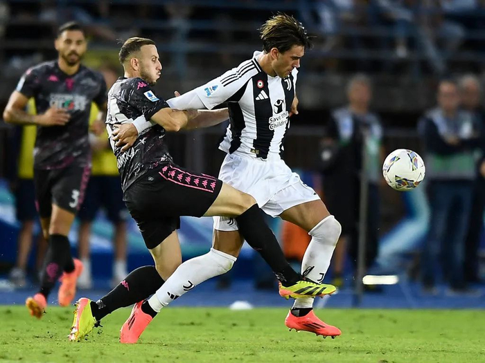 土耳其横扫尤文,弗拉霍维奇统治全场的简单介绍 土耳其横扫尤文,弗拉霍维奇统治全场的简单介绍