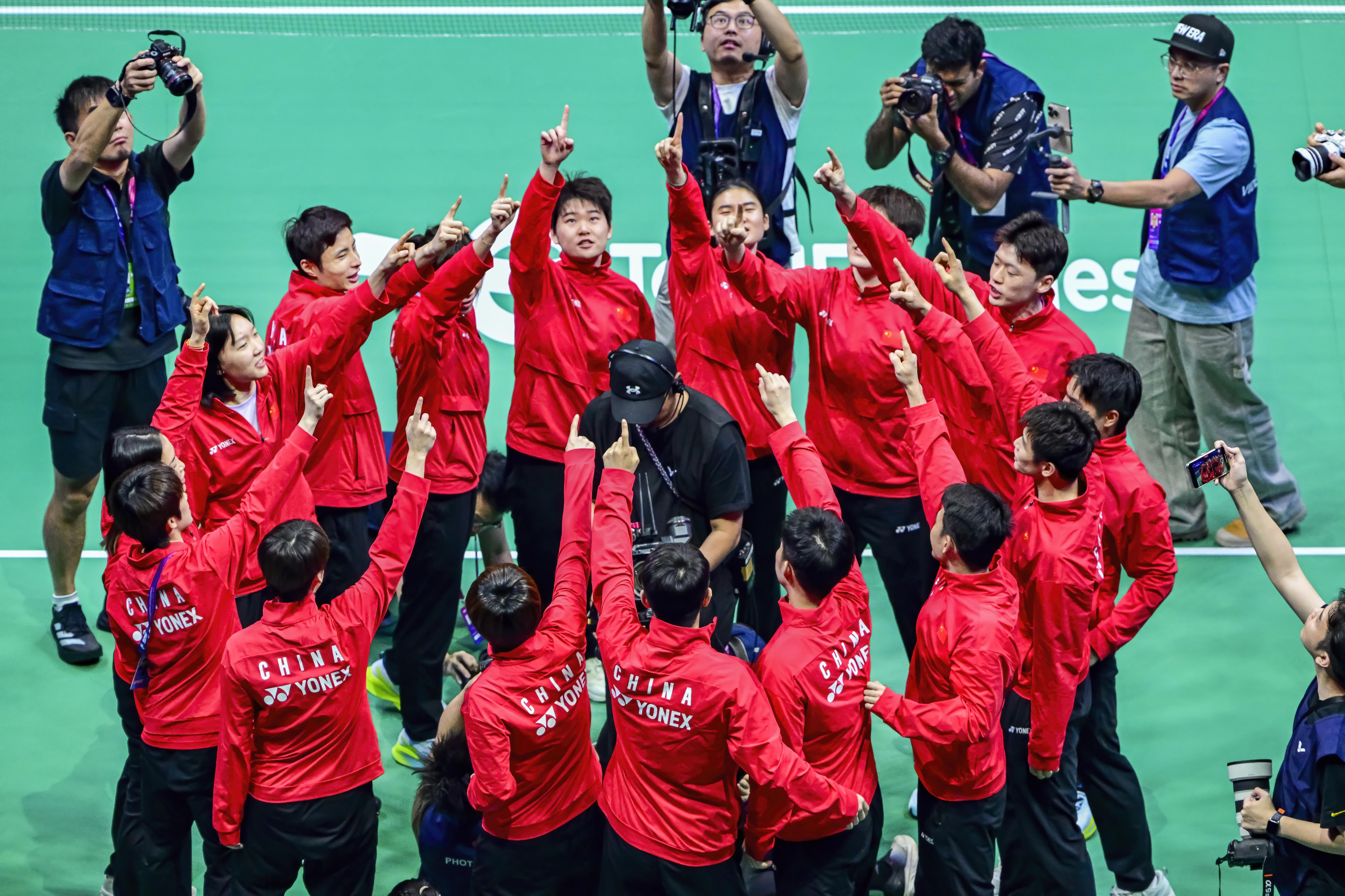 马来西亚队横扫日本队，石宇奇扛起全队