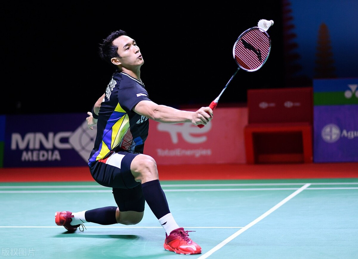 丹麦队逆转日本队，辛杜关键制胜