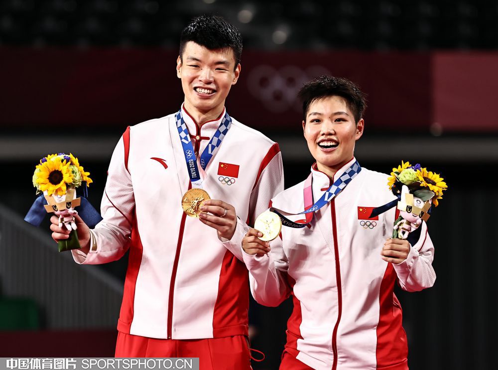 中国队完胜马来西亚队,黄鸭组合扛起全队的简单介绍 中国队完胜马来西亚队,黄鸭组合扛起全队的简单介绍