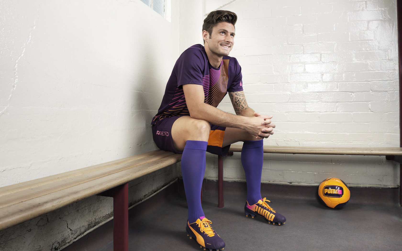 尼日利亚男篮击溃丹麦，孙兴慜跨界接管F1揭幕战—当体育新闻标题开始做梦