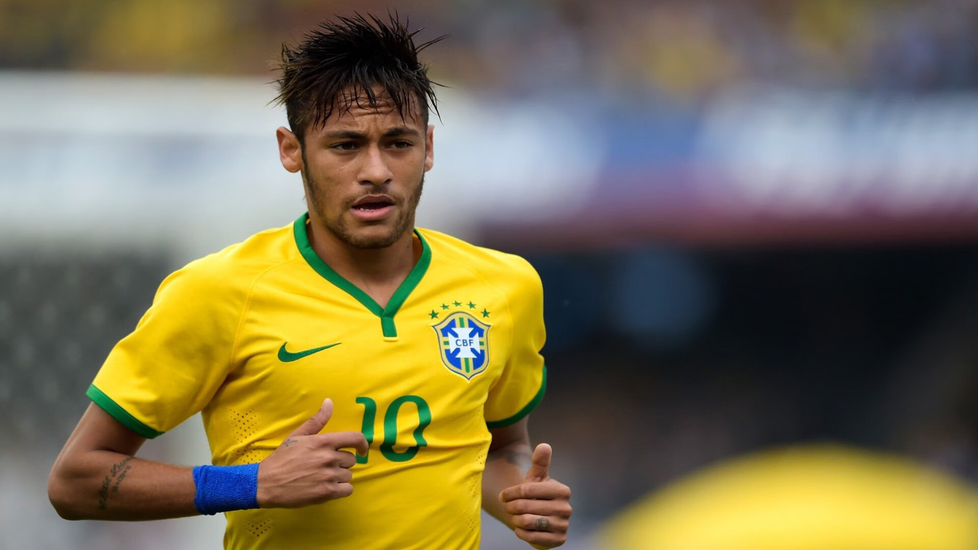 颠覆秩序,红牛二队逆袭梅奔,塞恩斯皇帝级掌控全场